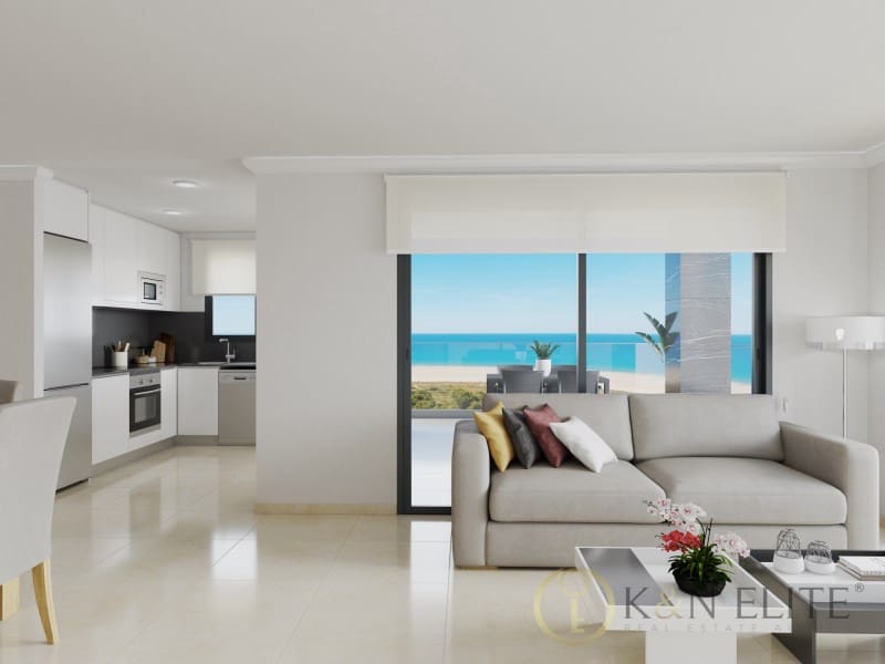 Flat for sale in Cabanes with garage - € 329,000 (Ref: 9857616)