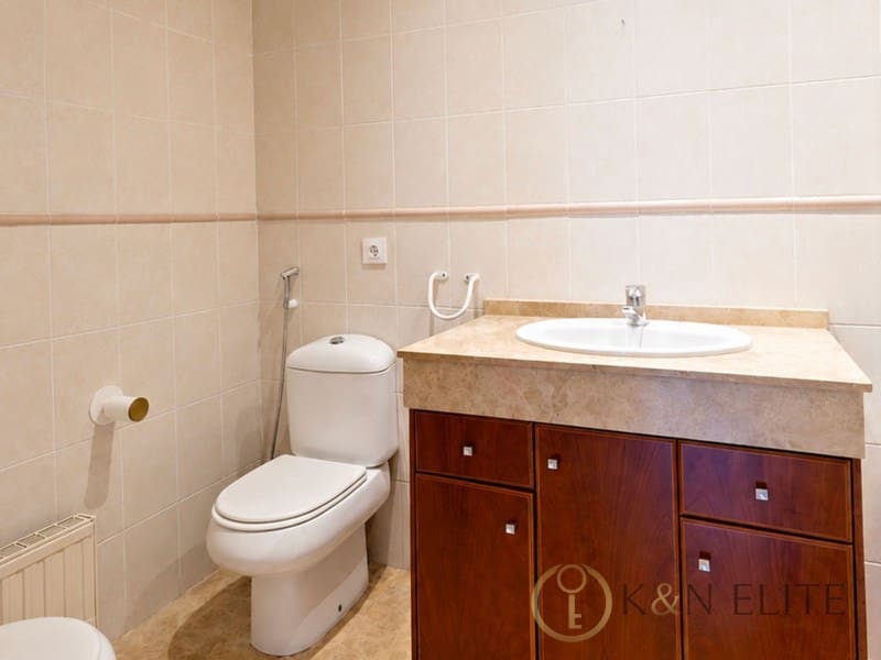 4 bedroom Penthouse for sale in Valencia city with garage - € 950,000 (Ref: 9861760)