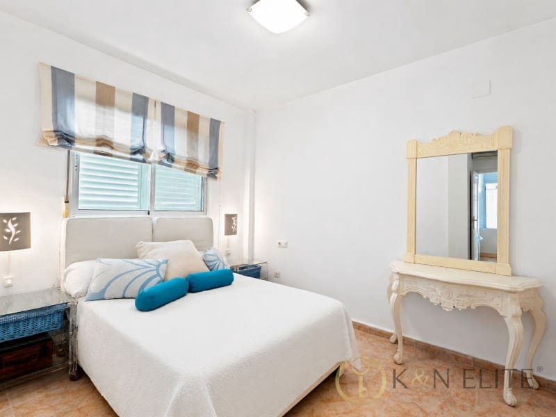 4 soveværelse Villa til salg i Cullera med garage - € 715.000 (Ref: 9875984)