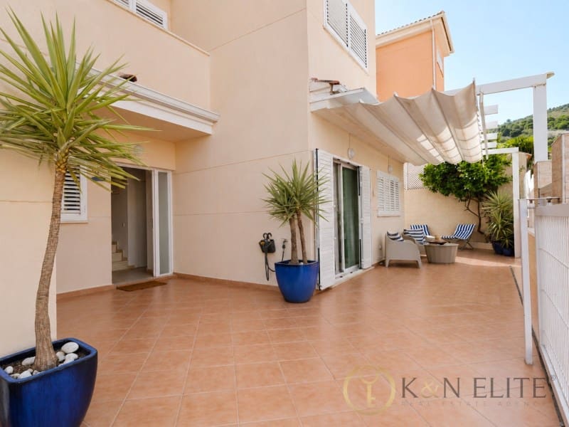 4 soveværelse Villa til salg i Cullera med garage - € 715.000 (Ref: 9875984)