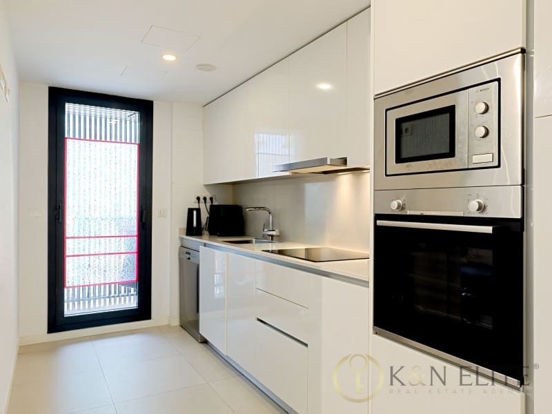 2 bedroom Flat for sale in Valencia city with garage - € 495,000 (Ref: 9894485)