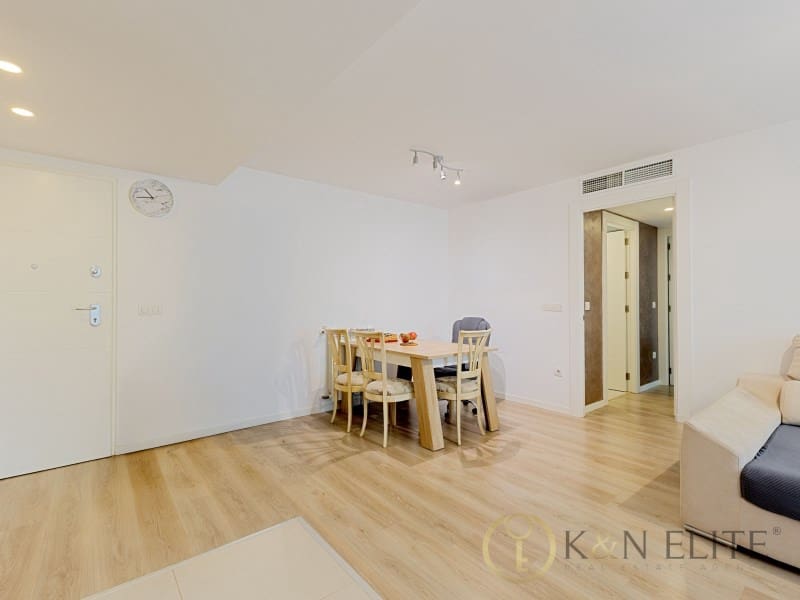 2 bedroom Flat for sale in Valencia city with garage - € 495,000 (Ref: 9894485)