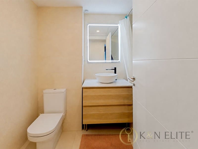 2 bedroom Flat for sale in Valencia city with garage - € 495,000 (Ref: 9894485)