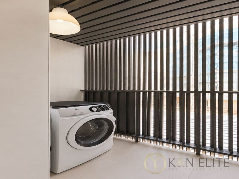 2 bedroom Flat for sale in Valencia city with garage - € 495,000 (Ref: 9894485)
