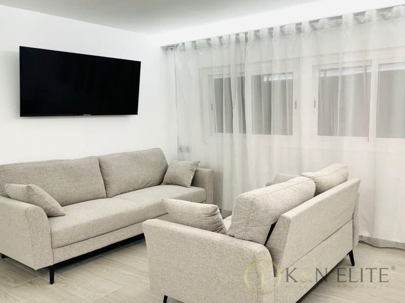 1 sovrum Lägenhet att hyra i Valencia stad - 1 300 € (Ref: 9906960)