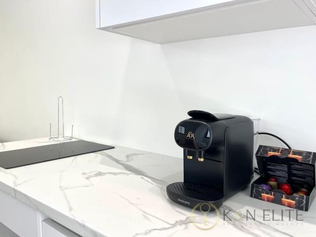 1 sovrum Lägenhet att hyra i Ciutat Vella, Valencia stad - 1 300 € (Ref: 9906960)