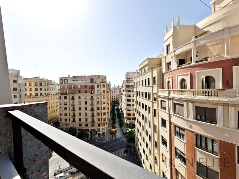 Penthouse for sale in Valencia city - € 650,000 (Ref: 9920113)