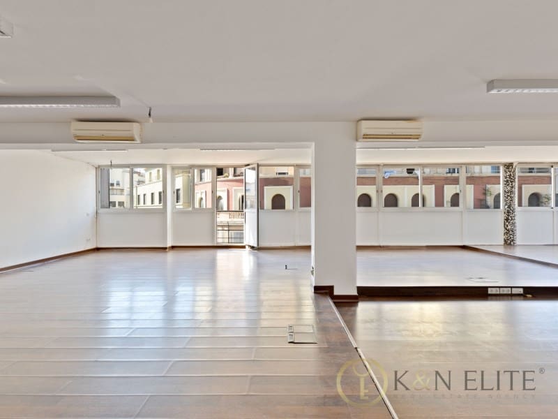 Penthouse for sale in Valencia city - € 650,000 (Ref: 9920113)