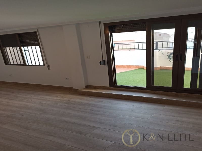 3 Zimmer Wohnung zu vermieten in Valencia Stadt - 1.400 € (Ref: 9927071)