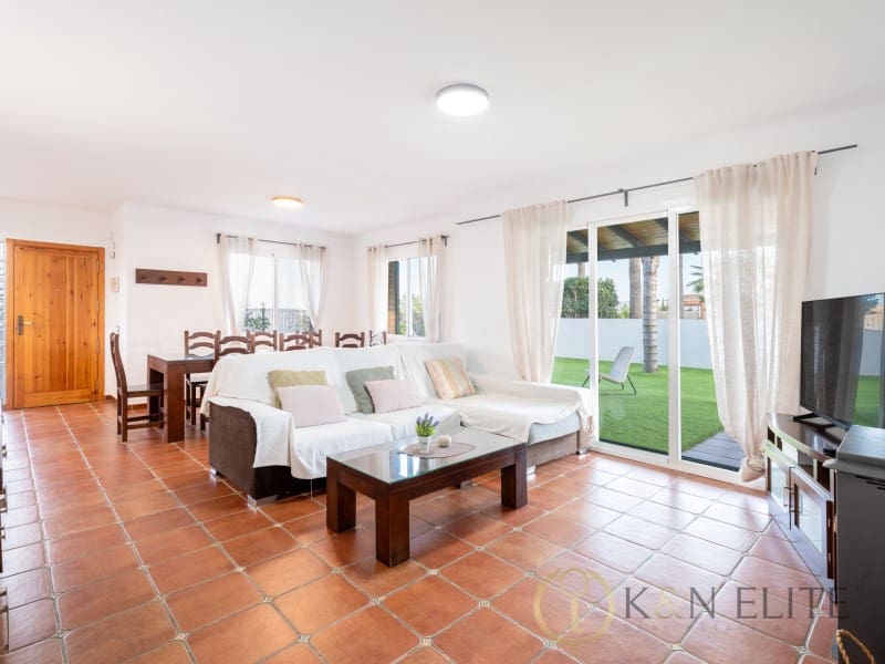 3 quarto Moradia para arrendar em Riba-roja de Turia com piscina garagem - 2 500 € (Ref: 9929069)