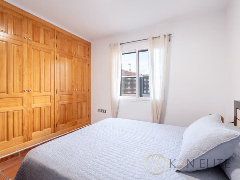 3 quarto Moradia para arrendar em Riba-roja de Turia com piscina garagem - 2 500 € (Ref: 9929069)