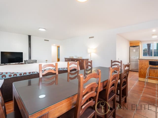 3 quarto Moradia para arrendar em Riba-roja de Túria com piscina garagem - 2 500 € (Ref: 9929069)