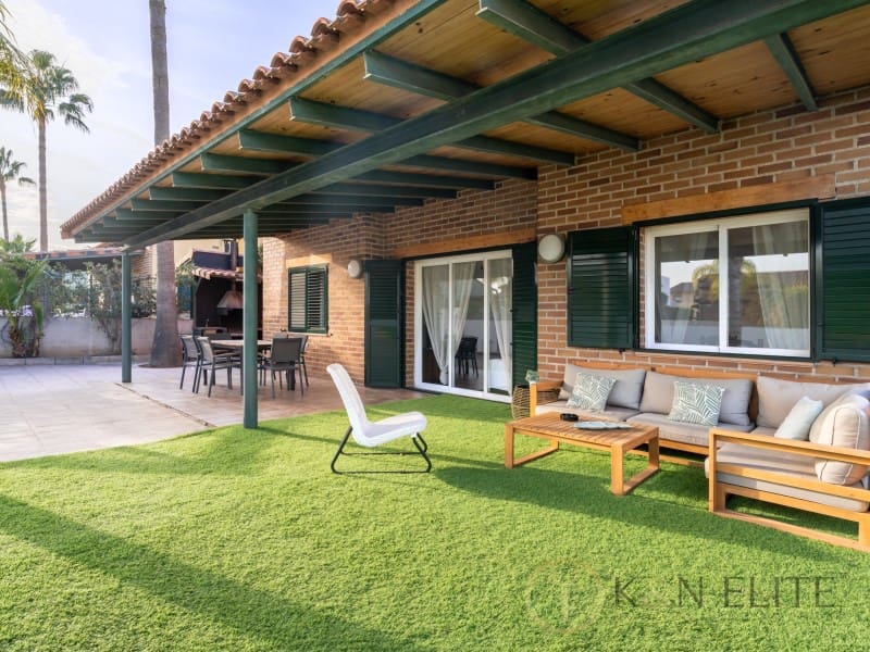 3 quarto Moradia para arrendar em Riba-roja de Turia com piscina garagem - 2 500 € (Ref: 9929069)