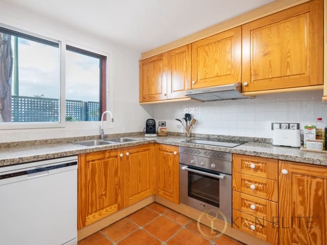 3 quarto Moradia para arrendar em Riba-roja de Túria com piscina garagem - 2 500 € (Ref: 9929069)