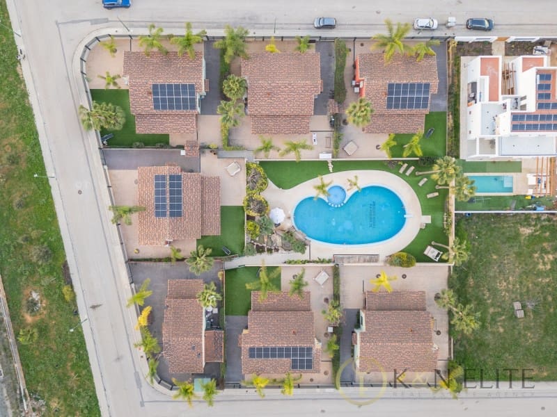 3 quarto Moradia para arrendar em Riba-roja de Turia com piscina garagem - 2 500 € (Ref: 9929069)