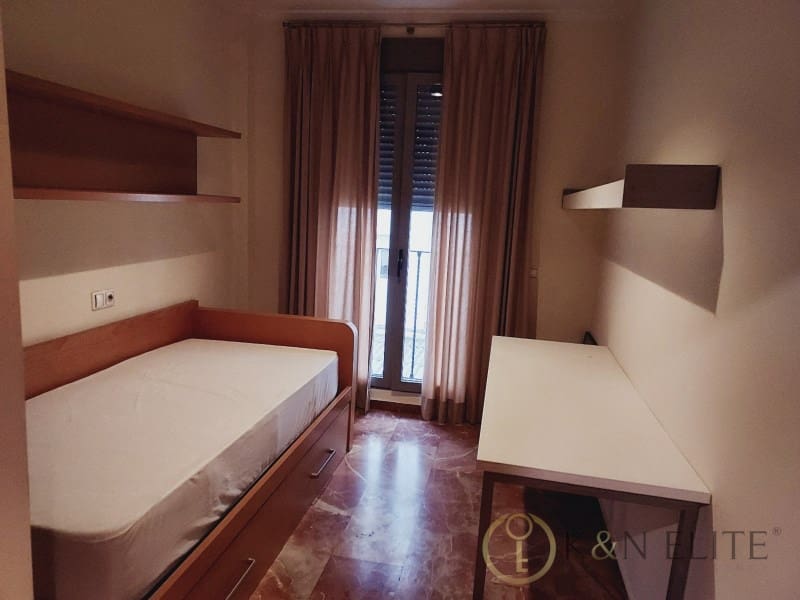 2 quarto Apartamento para arrendar em Valencia cidade com garagem - 1 380 € (Ref: 9966358)