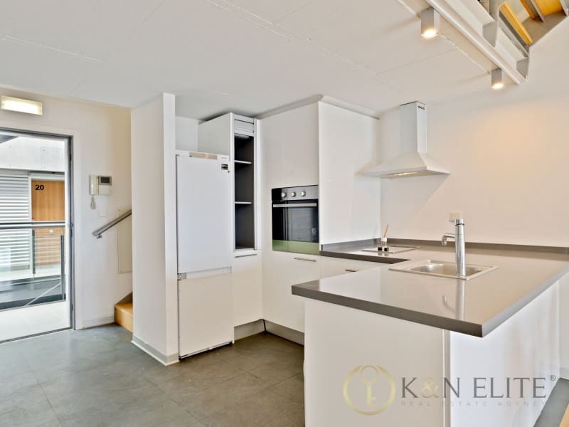 1 soverom Loft til leie i Valencia by med svømmebasseng garasje - € 1 350 (Ref: 9970325)