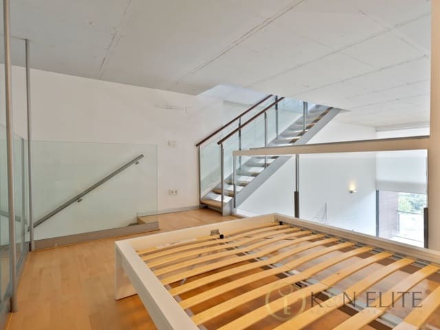 1 soverom Loft til leie i Patraix, Valencia by med svømmebasseng garasje - € 1 350 (Ref: 9970325)