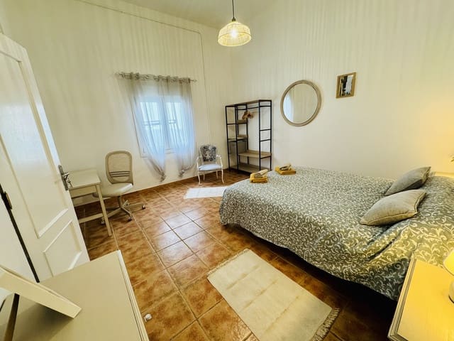 5 quarto Casa em Banda para venda em La Orotava - 379 000 € (Ref: 9798469)