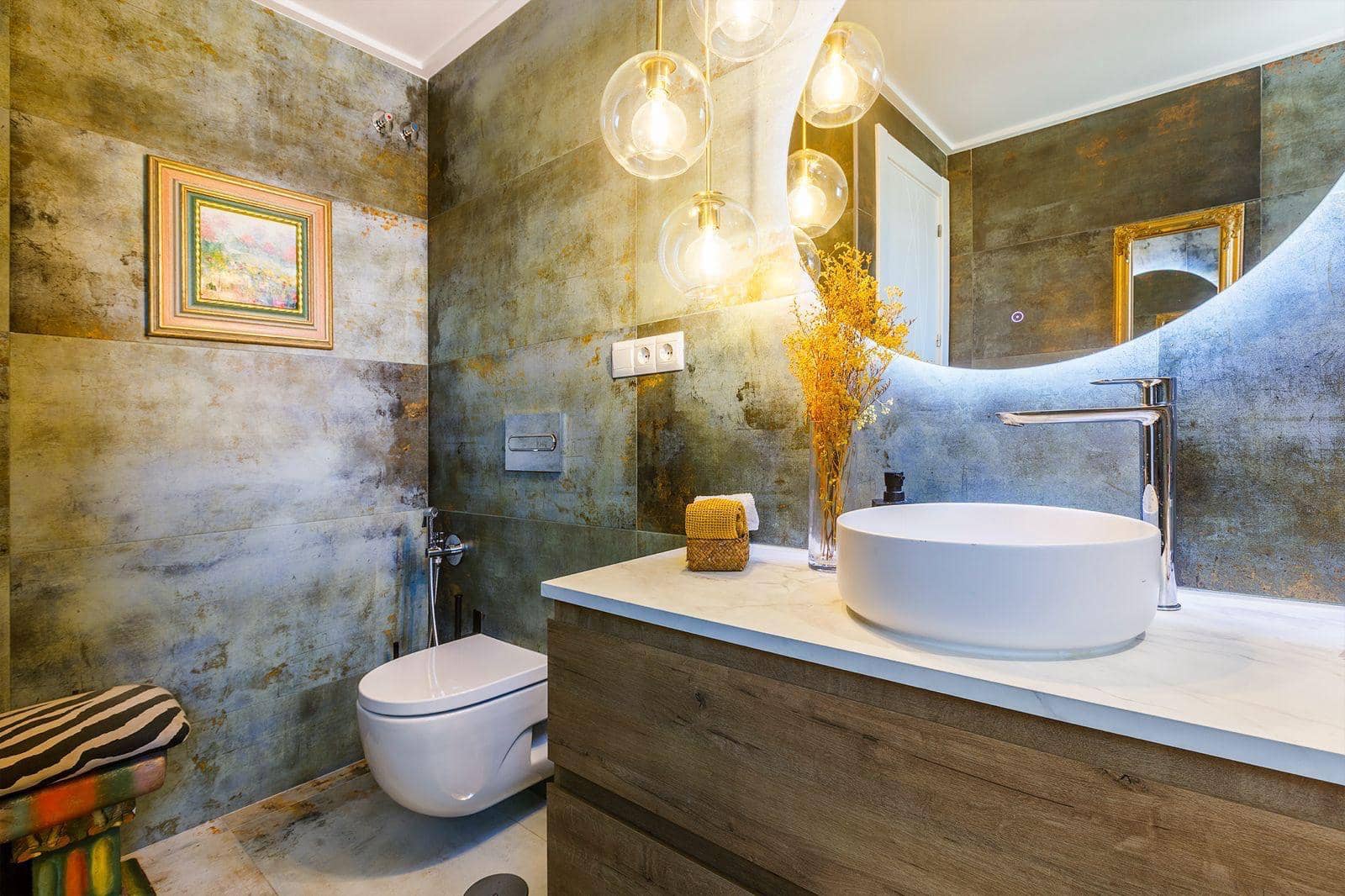 2 bedroom Penthouse for rent in Torre del Mar with pool garage - € 2,550 (Ref: 9765320)