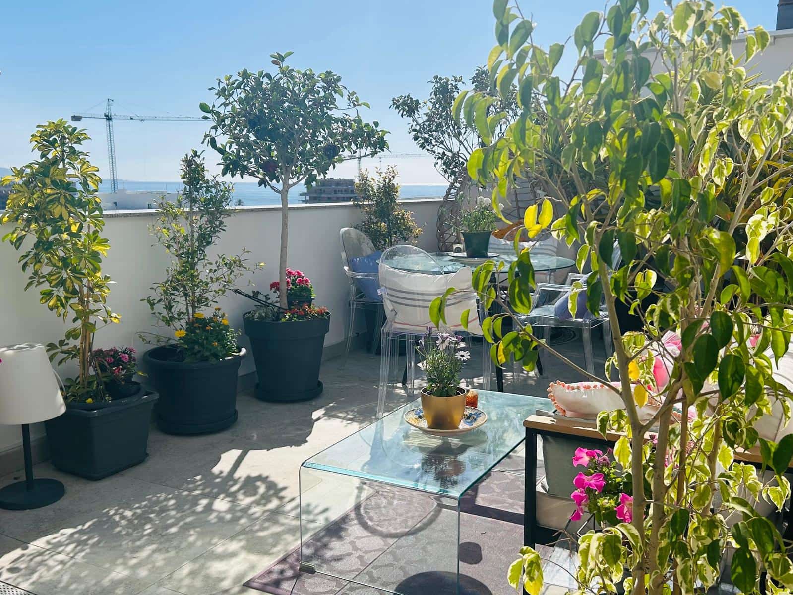 2 bedroom Penthouse for rent in Torre del Mar with pool garage - € 2,550 (Ref: 9765320)