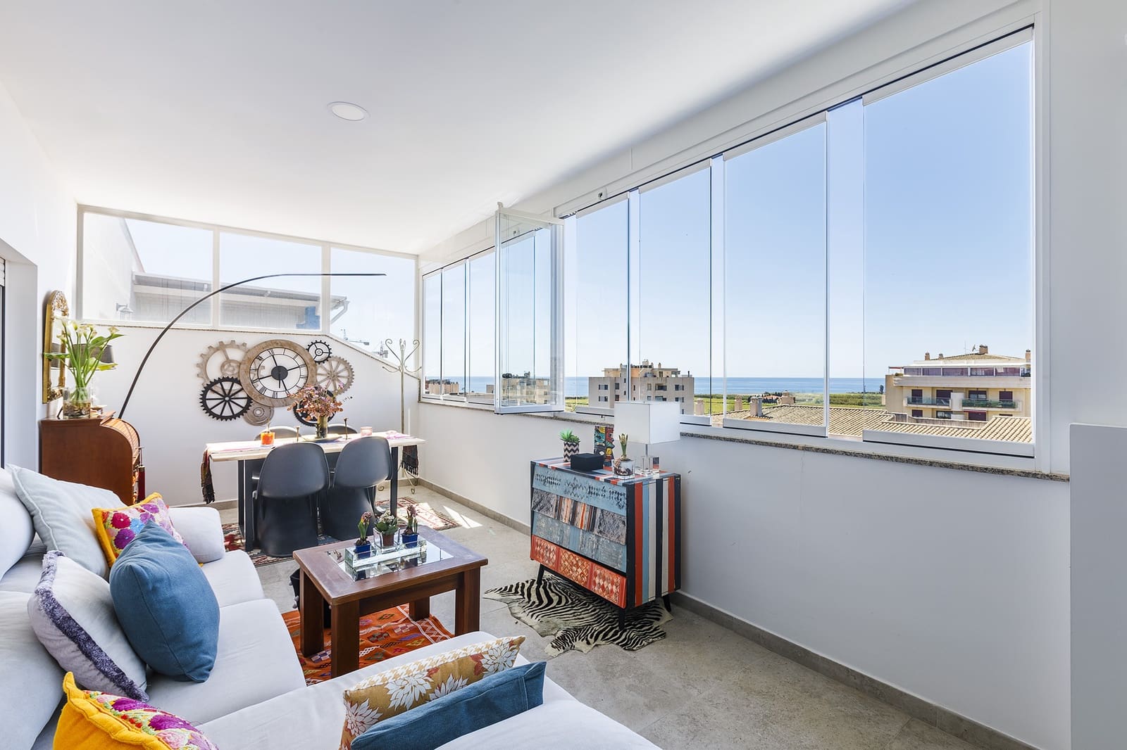 2 bedroom Penthouse for rent in Torre del Mar with pool garage - € 2,550 (Ref: 9765320)