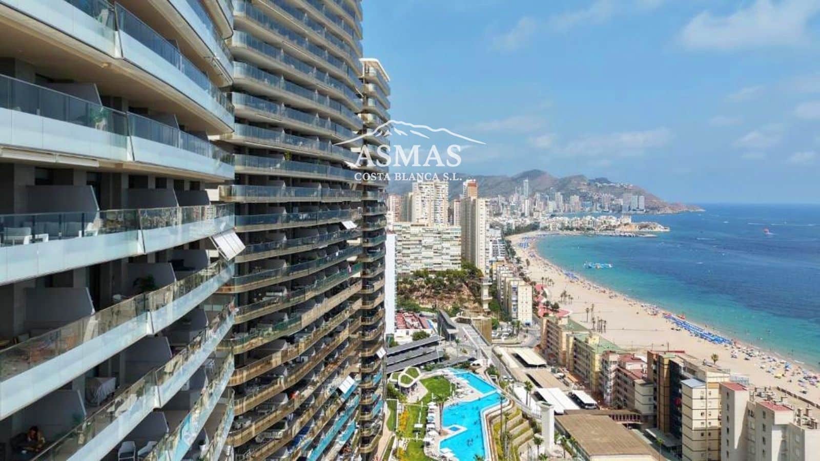 2 makuuhuone Asunto myytävänä paikassa Benidorm mukana uima-altaan 
autotalli - 825 000 € (Ref: 10042278)