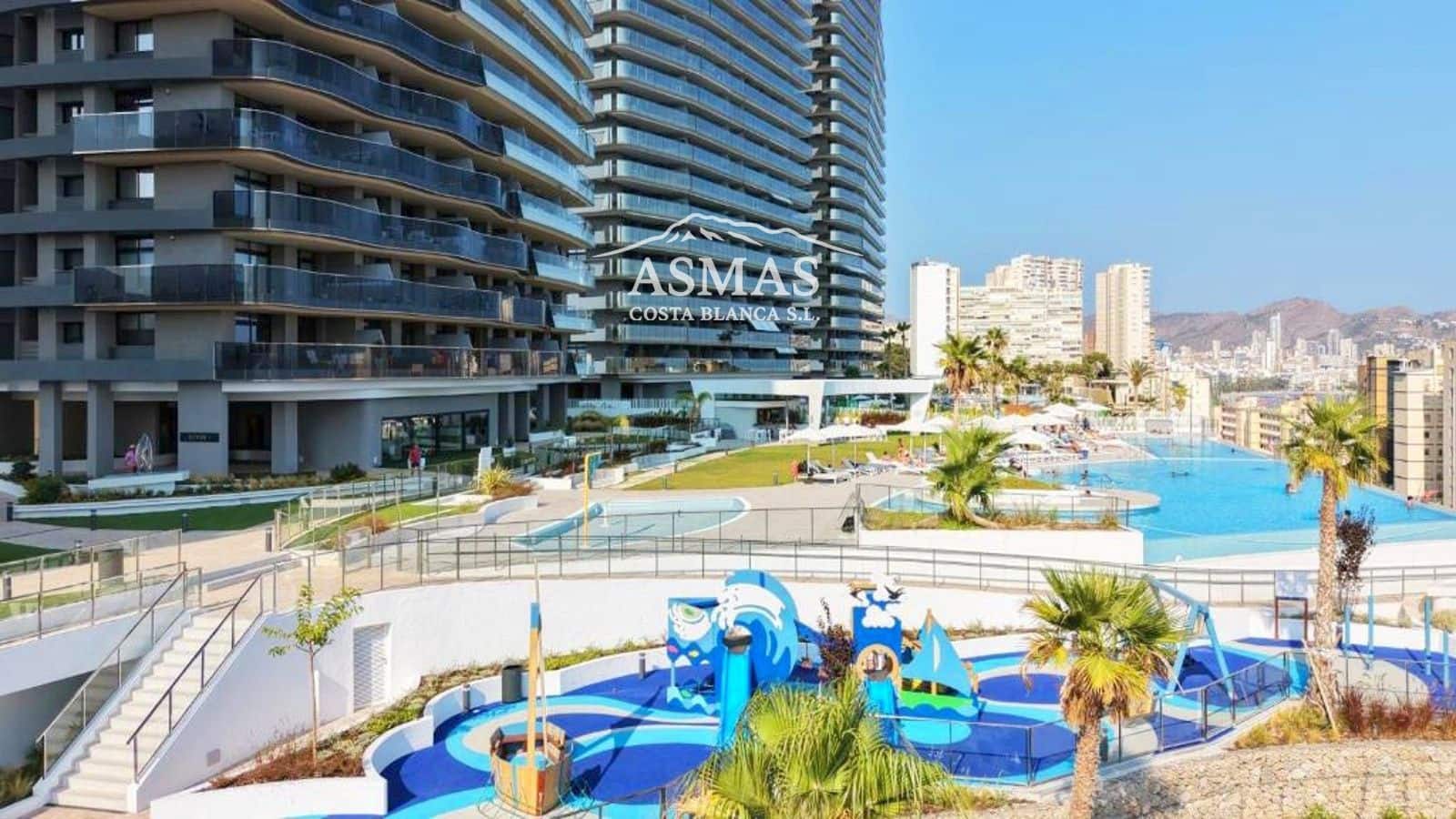 2 makuuhuone Asunto myytävänä paikassa Benidorm mukana uima-altaan 
autotalli - 825 000 € (Ref: 10042278)
