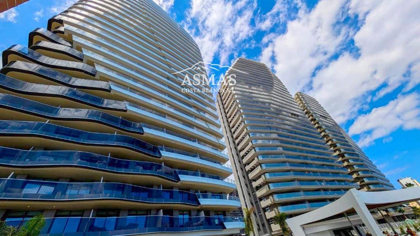 2 makuuhuone Asunto myytävänä paikassa Benidorm mukana uima-altaan 
autotalli - 825 000 € (Ref: 10042278)