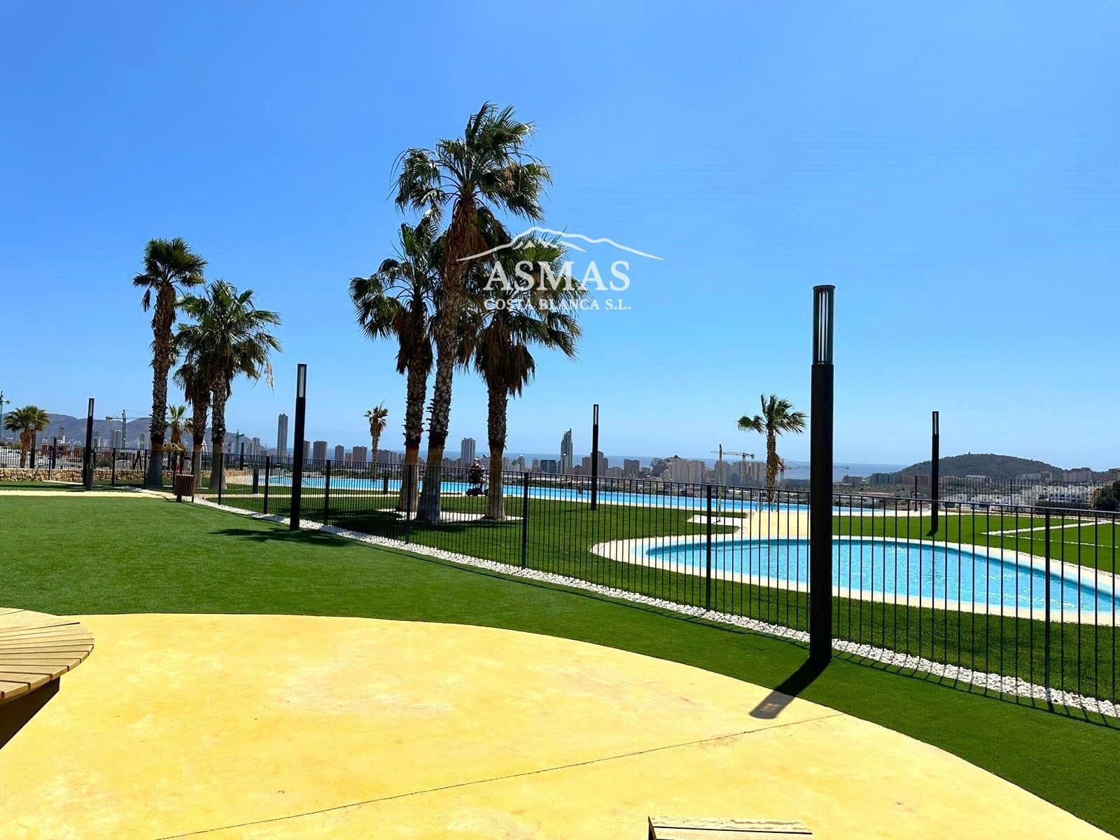 2 bedroom Flat for sale in Finestrat with pool garage - € 465,000 (Ref: 10042279)