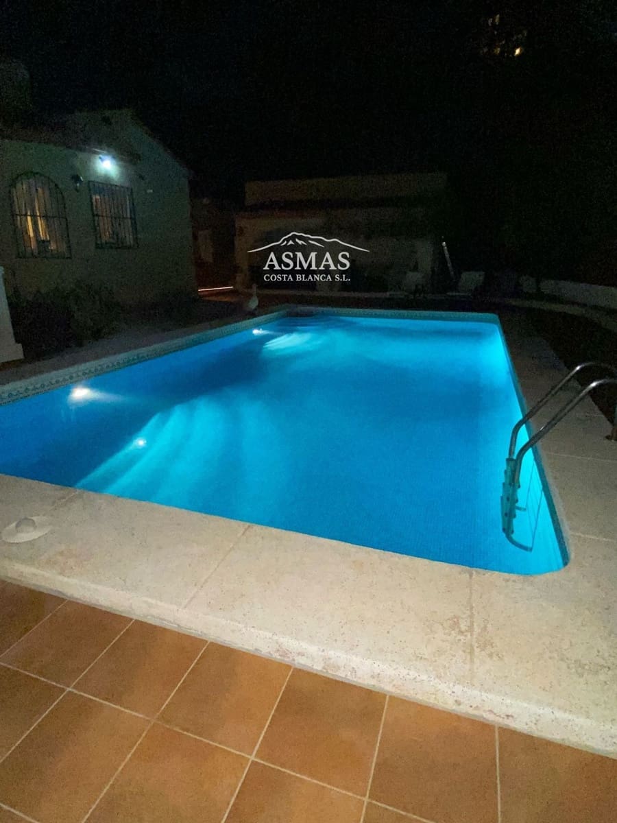 4 slaapkamer Villa te koop in Altea met zwembad garage - € 649.000 (Ref: 10132303)