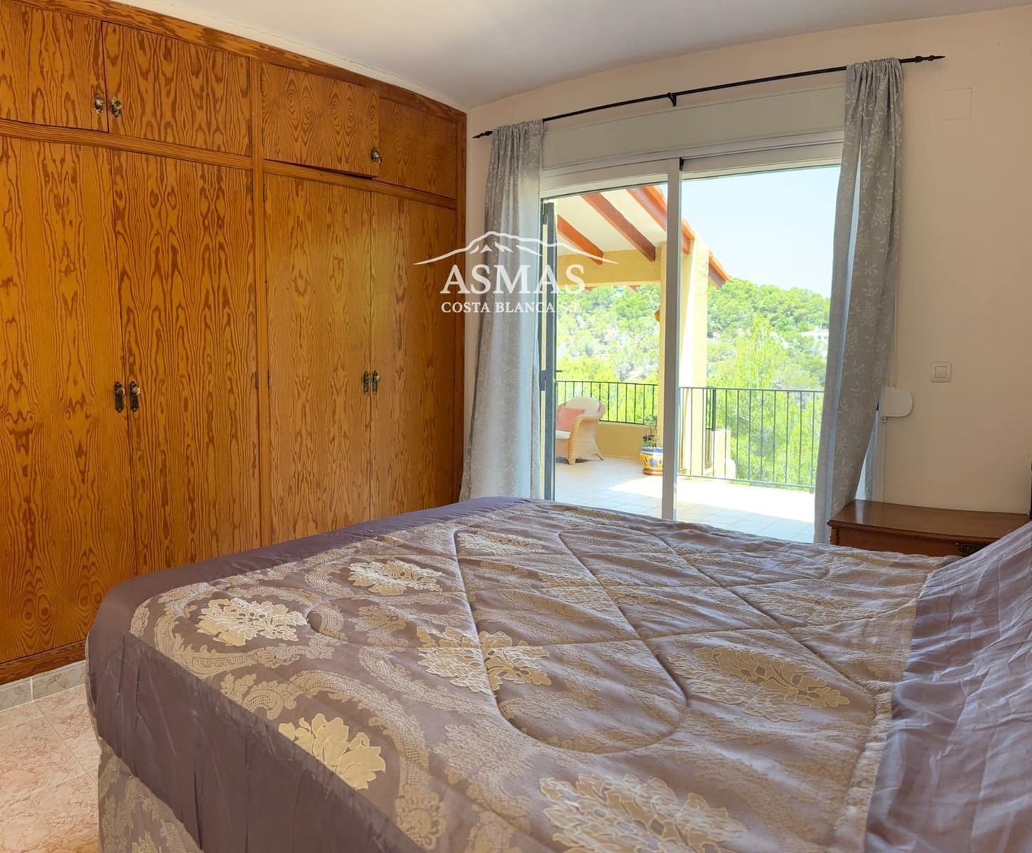 4 slaapkamer Villa te koop in Altea met zwembad garage - € 649.000 (Ref: 10132303)