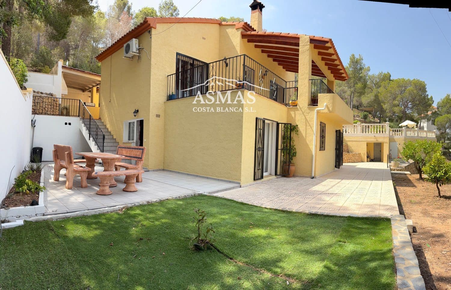 4 slaapkamer Villa te koop in Altea met zwembad garage - € 649.000 (Ref: 10132303)