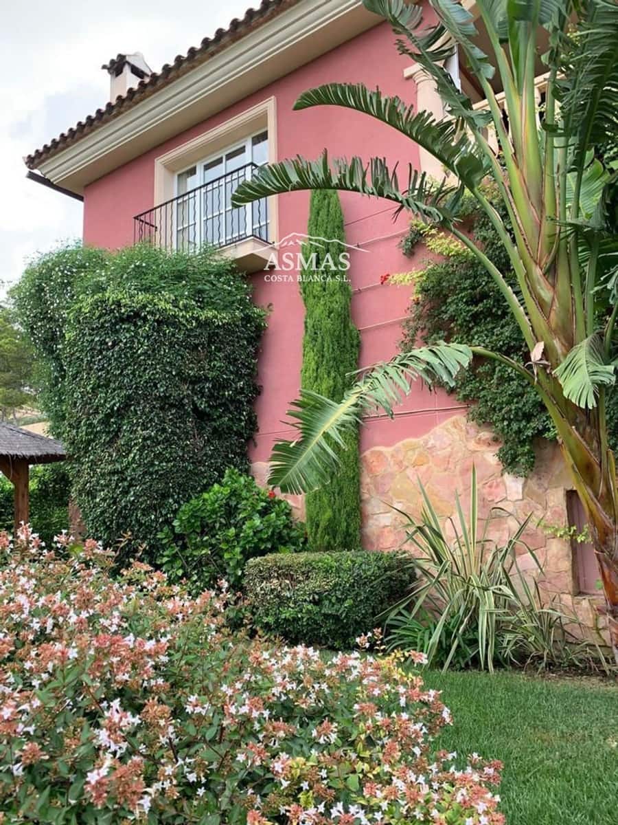 3 soveværelse Villa til salg i Altea med swimmingpool garage - € 791.000 (Ref: 10132304)
