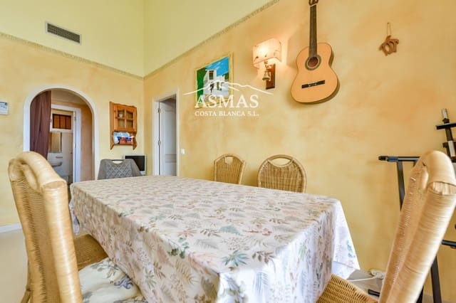 3 sypialnia Penthouse na sprzedaż w Altea z basenem garażem - 620 000 € (Ref: 10132305)