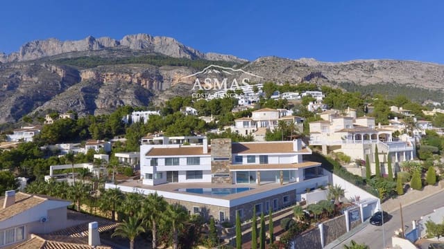 Chalet de 7 habitaciones en Altea en venta con garaje - 4.750.000 € (Ref: 9816582)