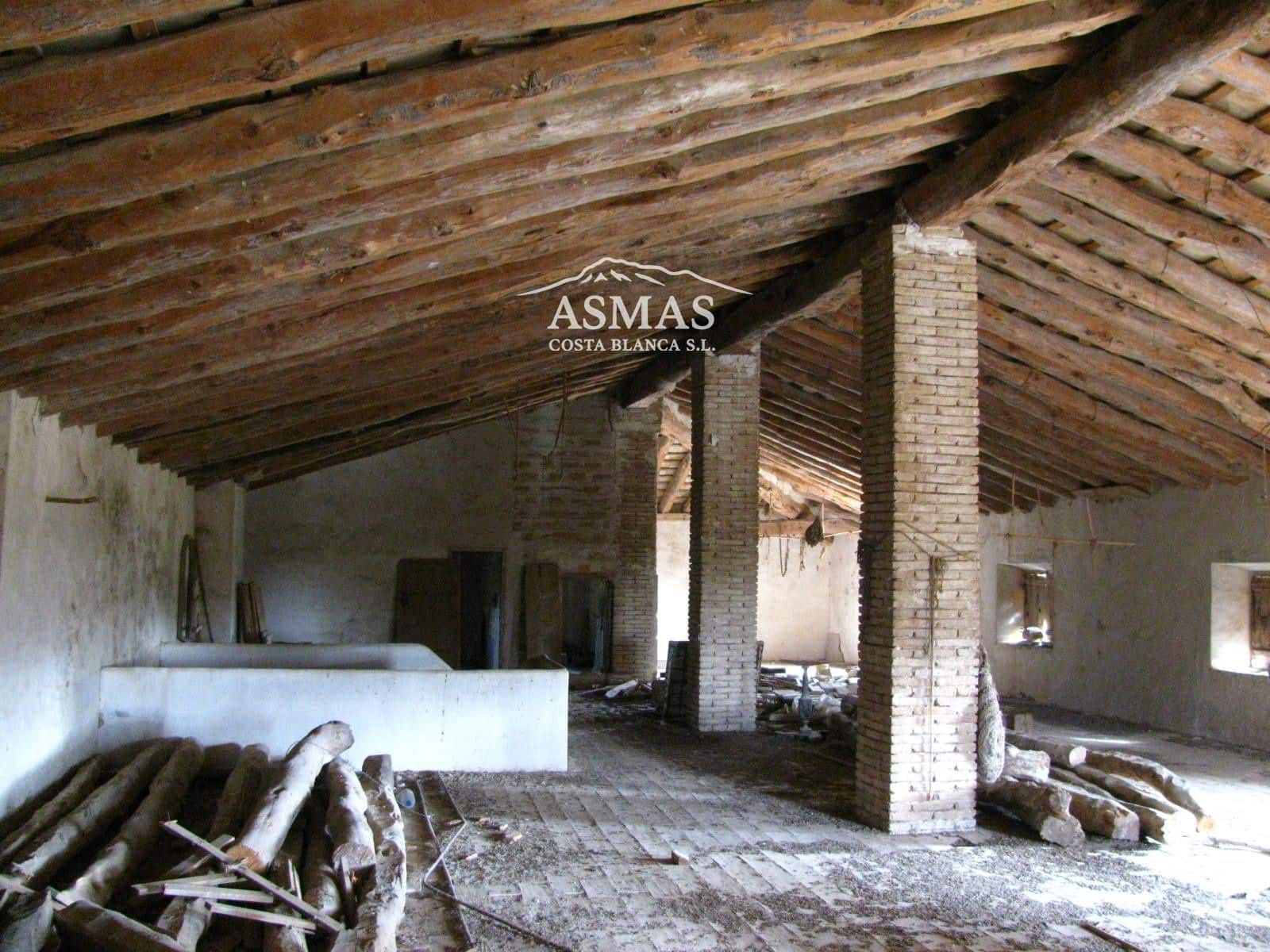 12 bedroom Villa for sale in Bocairent - € 700,000 (Ref: 9816585)