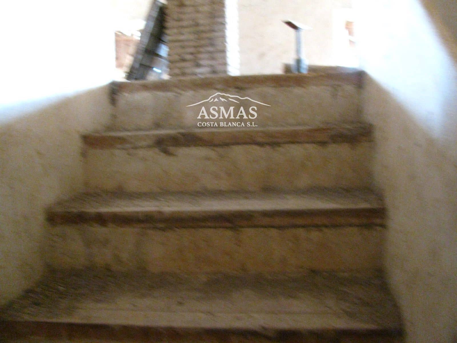 12 bedroom Villa for sale in Bocairent - € 700,000 (Ref: 9816585)