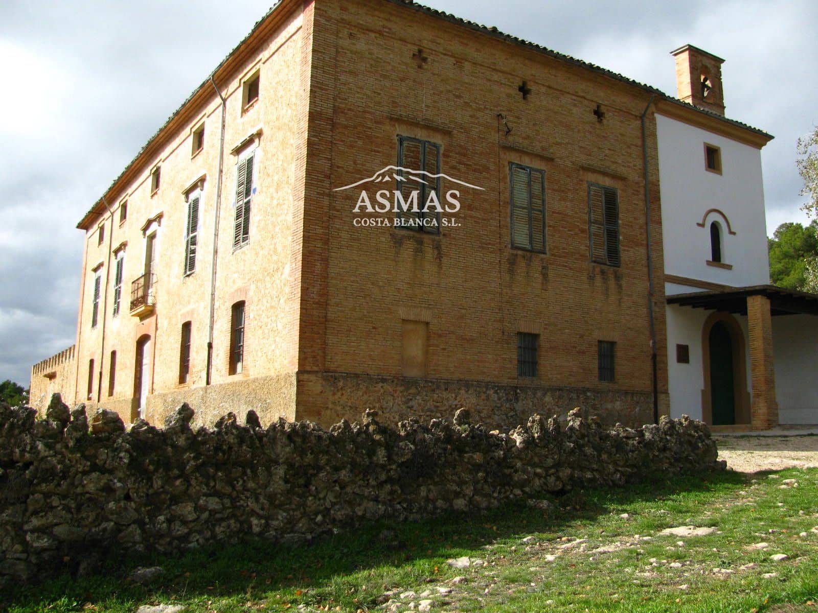 12 bedroom Villa for sale in Bocairent - € 700,000 (Ref: 9816585)