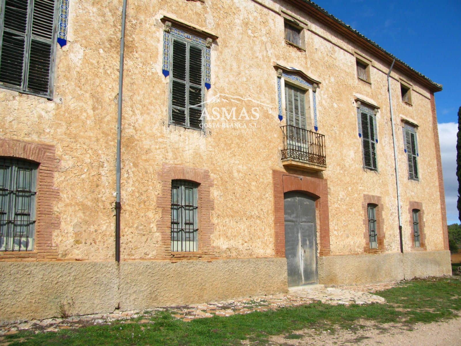 12 bedroom Villa for sale in Bocairent - € 700,000 (Ref: 9816585)