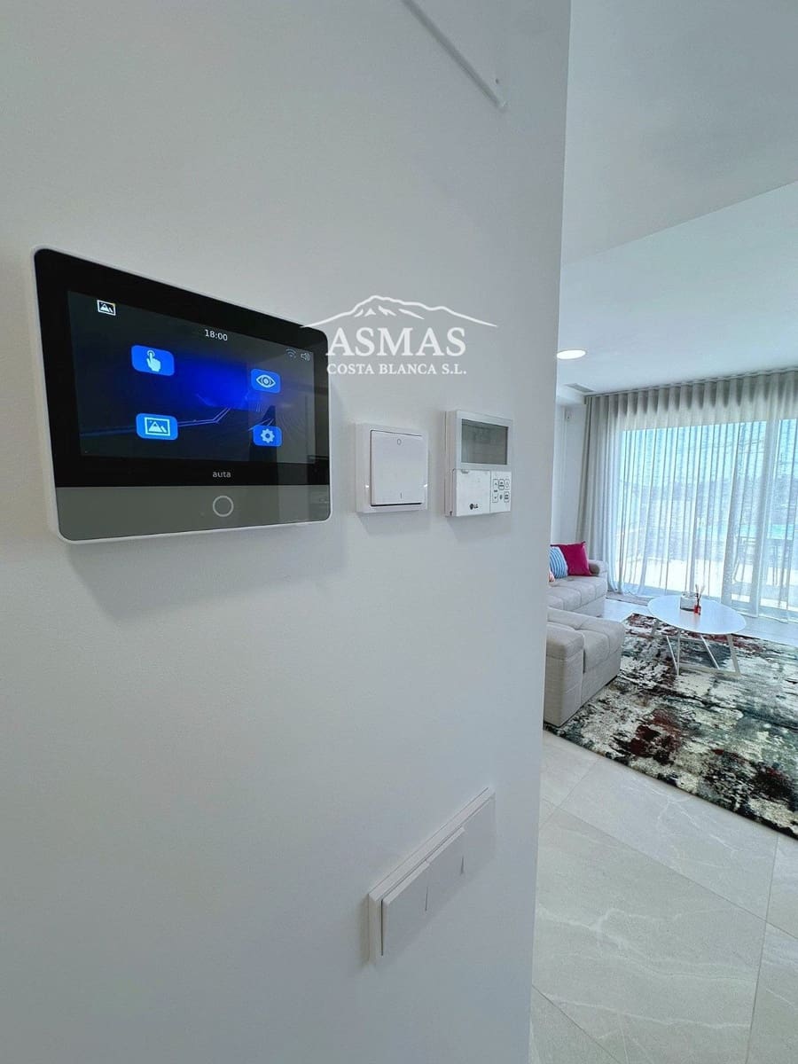 Piso de 6 habitaciones en Finestrat en venta con piscina - 650.000 € (Ref: 9816587)