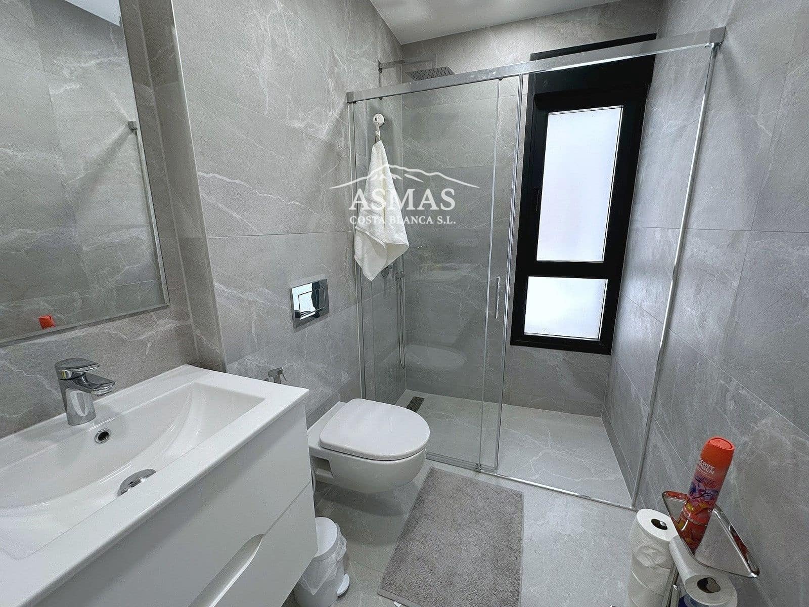 Piso de 6 habitaciones en Finestrat en venta con piscina - 650.000 € (Ref: 9816587)