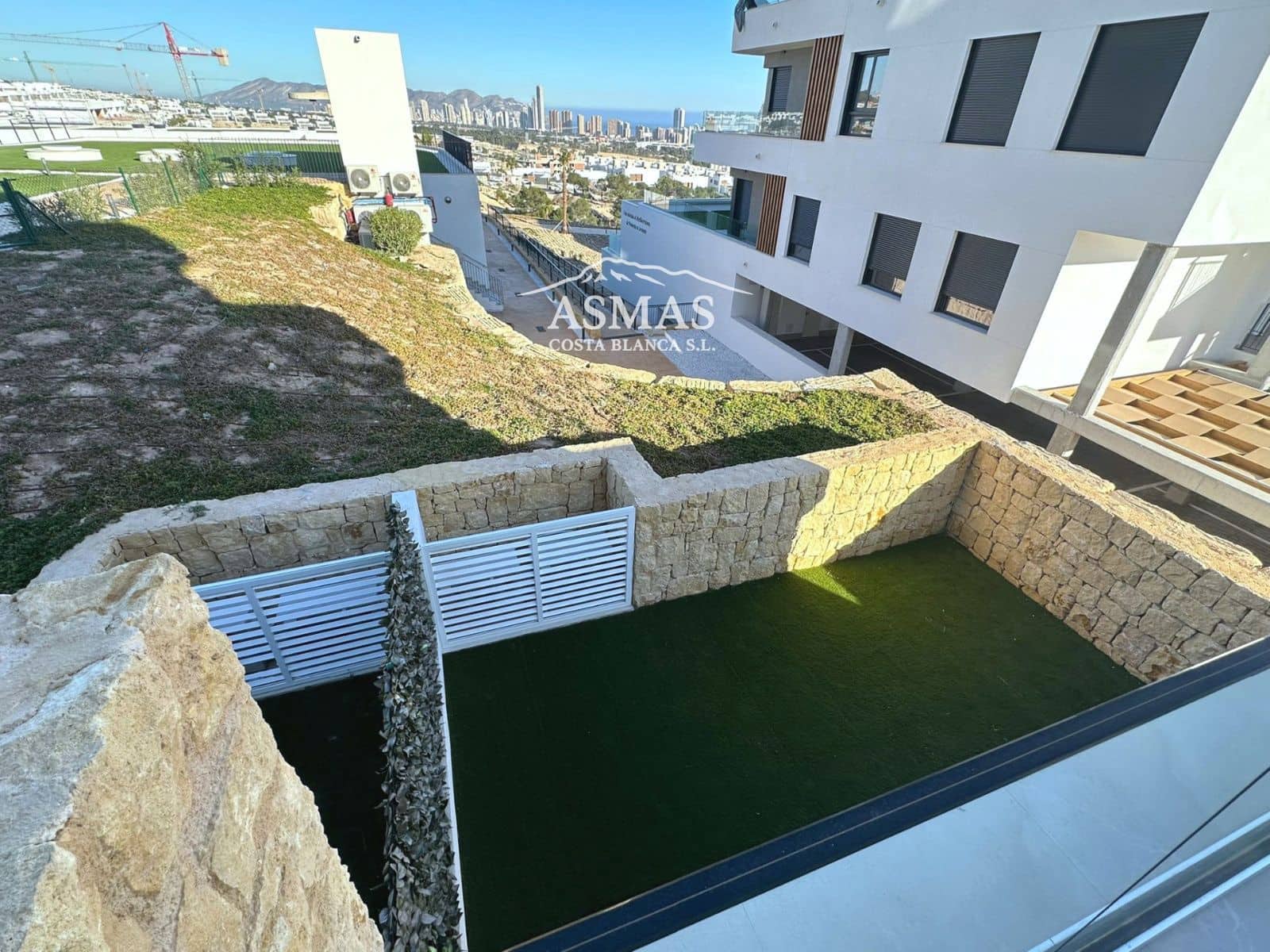 3 makuuhuone Asunto myytävänä paikassa Finestrat mukana uima-altaan - 570 000 € (Ref: 9816594)