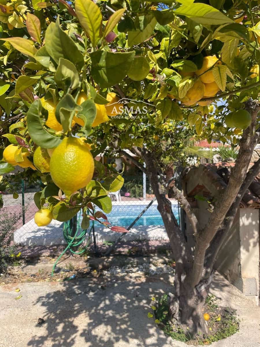 4 Zimmer Villa zu verkaufen in Alfaz del Pi / L'Alfas del Pi mit Pool Garage - 649.000 € (Ref: 9834809)