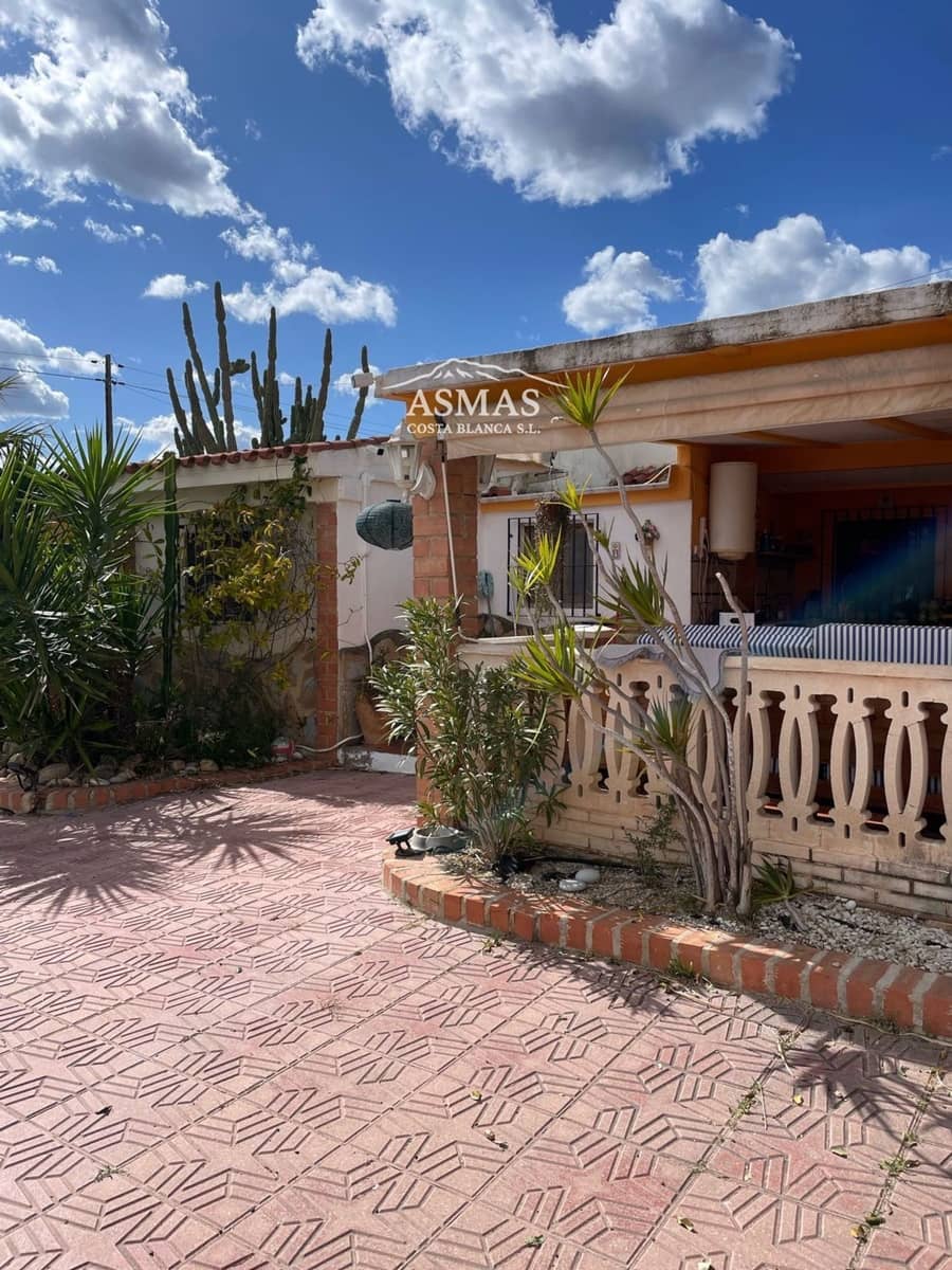 4 Zimmer Villa zu verkaufen in Alfaz del Pi / L'Alfas del Pi mit Pool Garage - 649.000 € (Ref: 9834809)