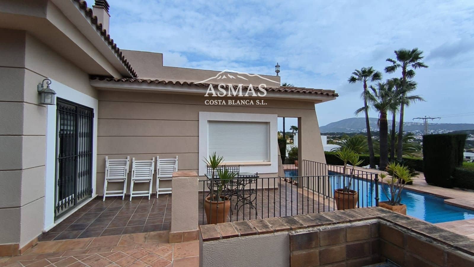 3 bedroom Villa for sale in Moraira - € 950,000 (Ref: 9958551)
