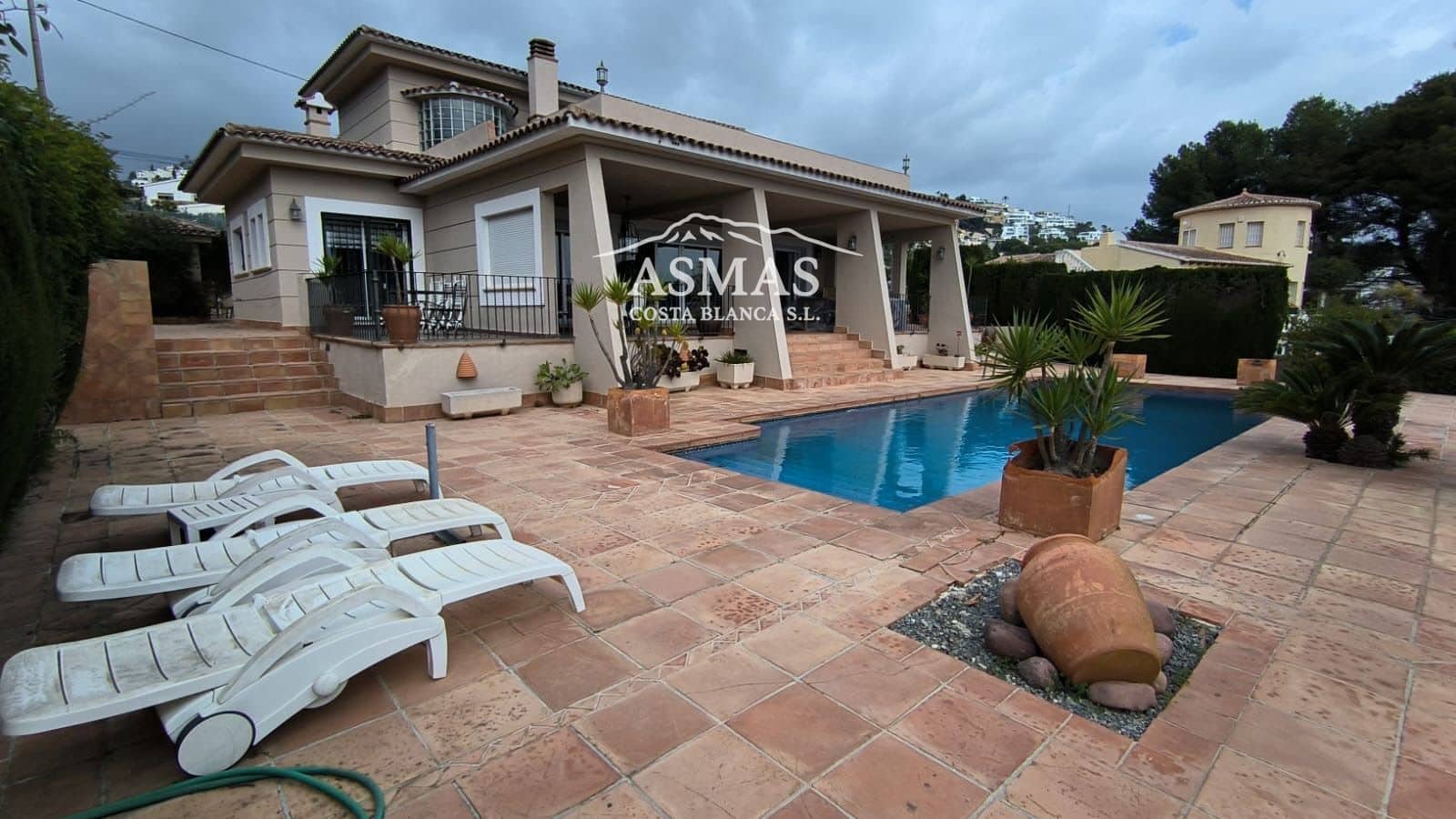 3 bedroom Villa for sale in Moraira - € 950,000 (Ref: 9958551)