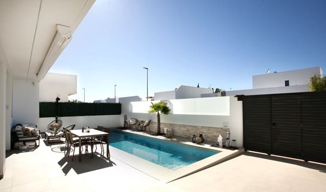 3 quarto Moradia para venda em Santiago de la Ribera, San Javier com piscina garagem - 739 950 € (Ref: 9793534)