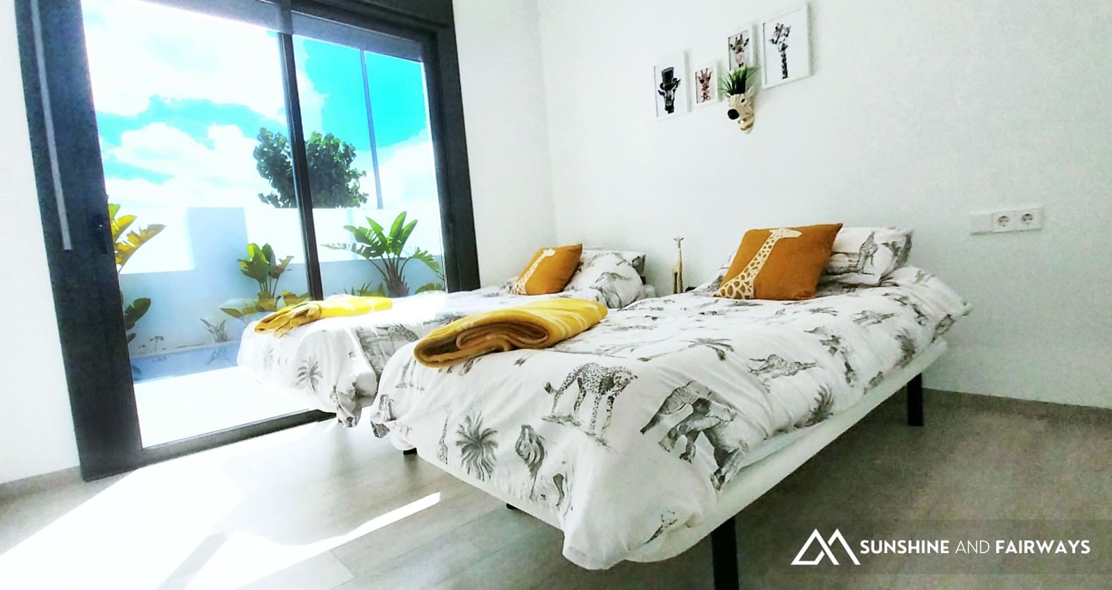 3 bedroom Semi-detached Villa for sale in Pilar de la Horadada with pool - € 389,000 (Ref: 9831914)