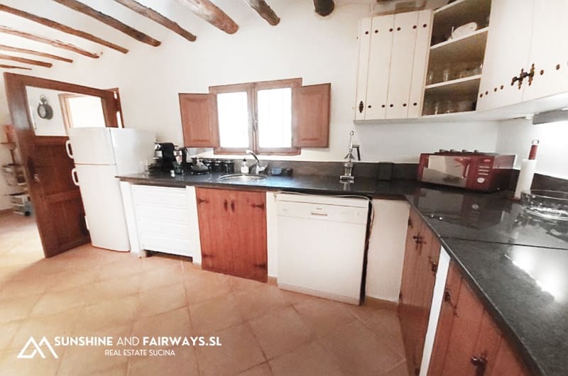 10 soveværelse Finca/Landehus til salg i Cehegin med swimmingpool garage - € 395.000 (Ref: 9927793)